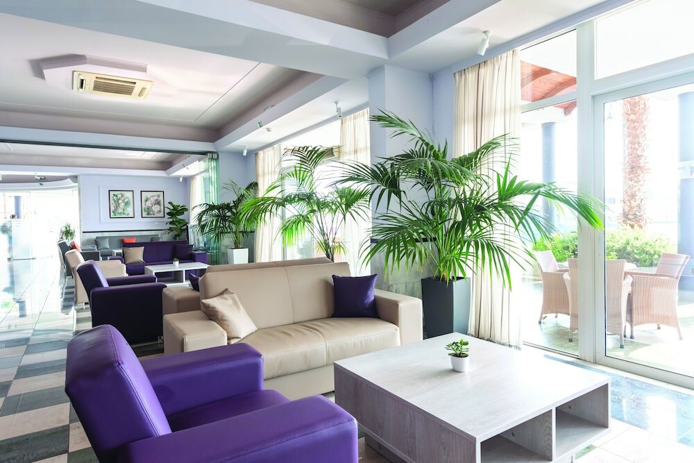 Фото Kosta Palace City Hotel