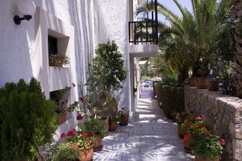 Фото Lena Beach Hotel