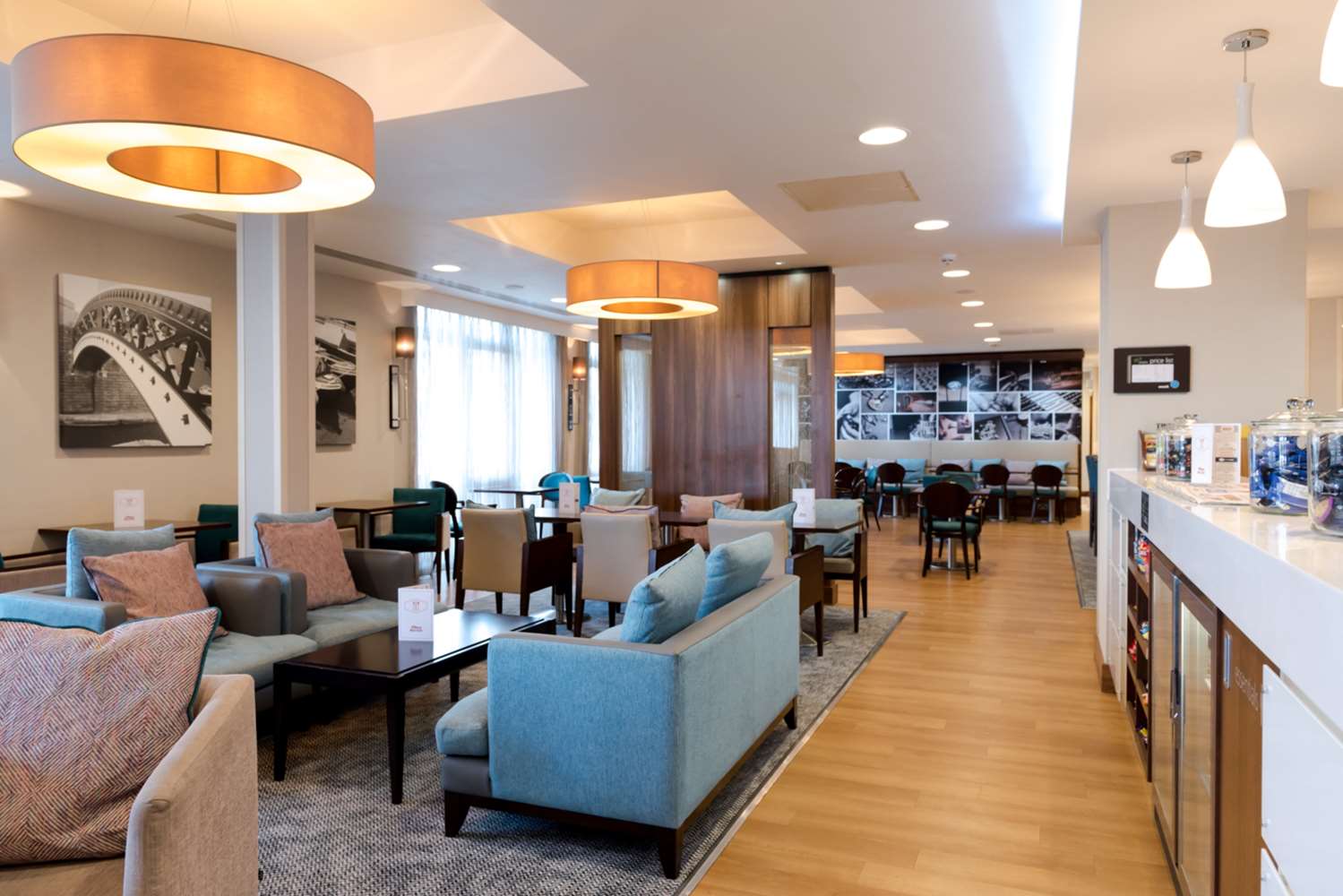 Фото Hampton by Hilton Birmingham Jewellery Quarter