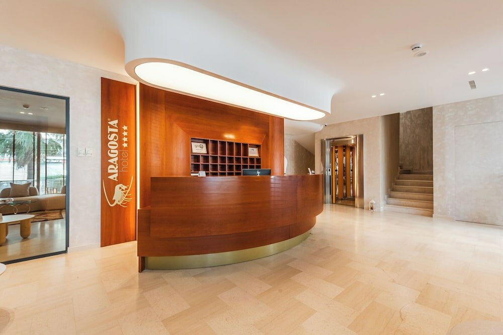 Фото Aragosta Hotel & Restaurant