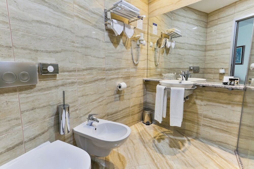 Фото Kings Park Hotel