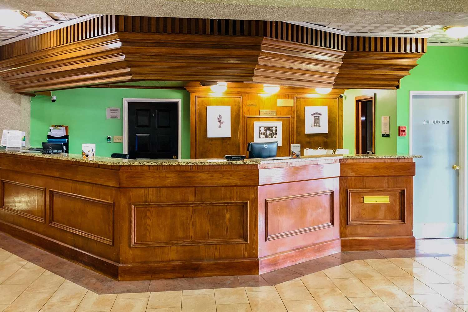 Фото отеля 3