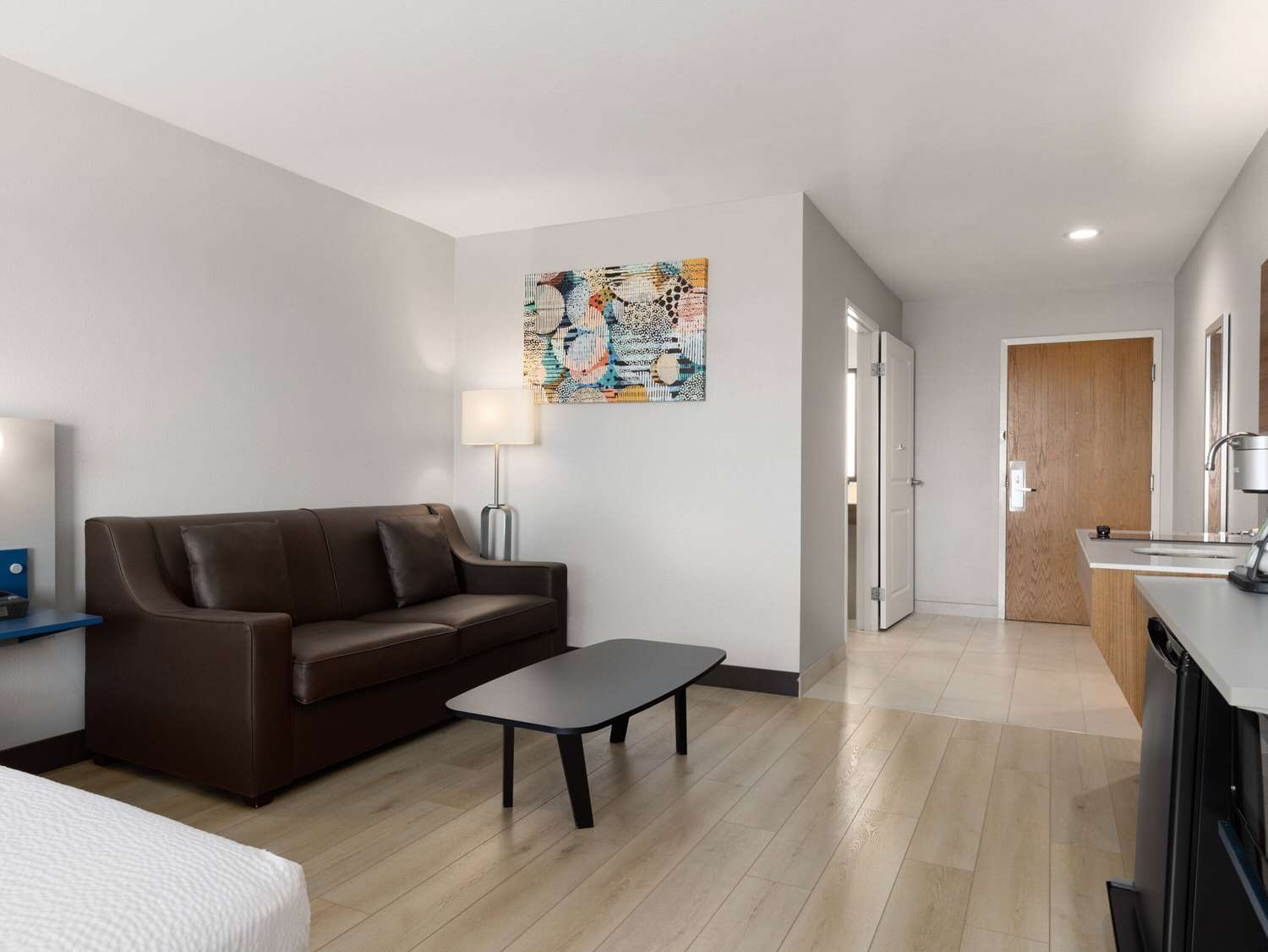 Фото Microtel Inn & Suites by Wyndham Tracy