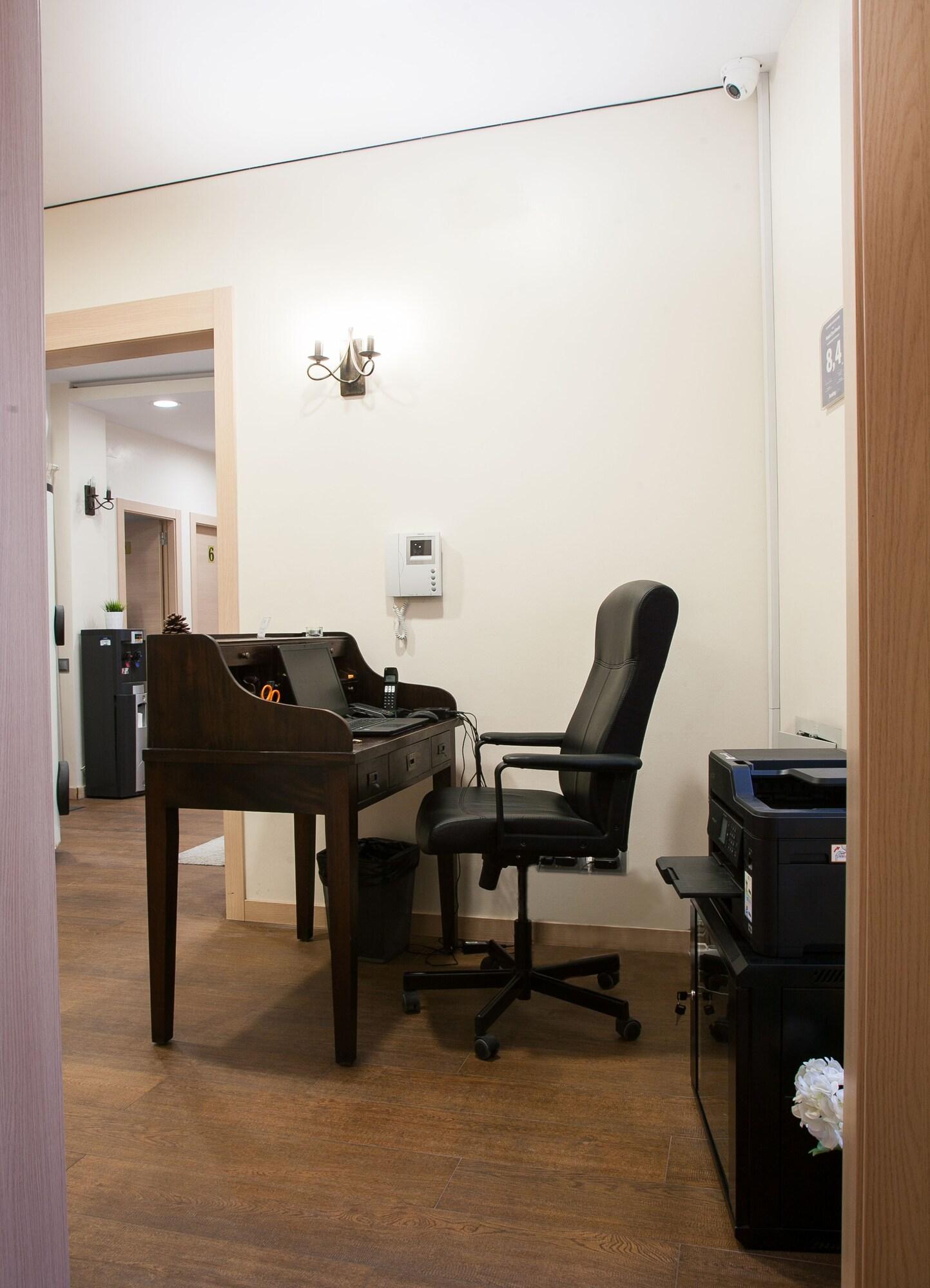 Фото Hostal Excellence