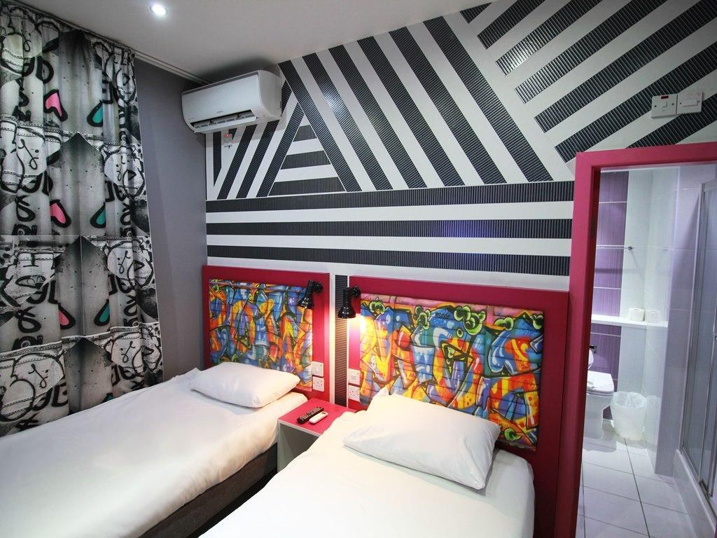 Фото отеля 4