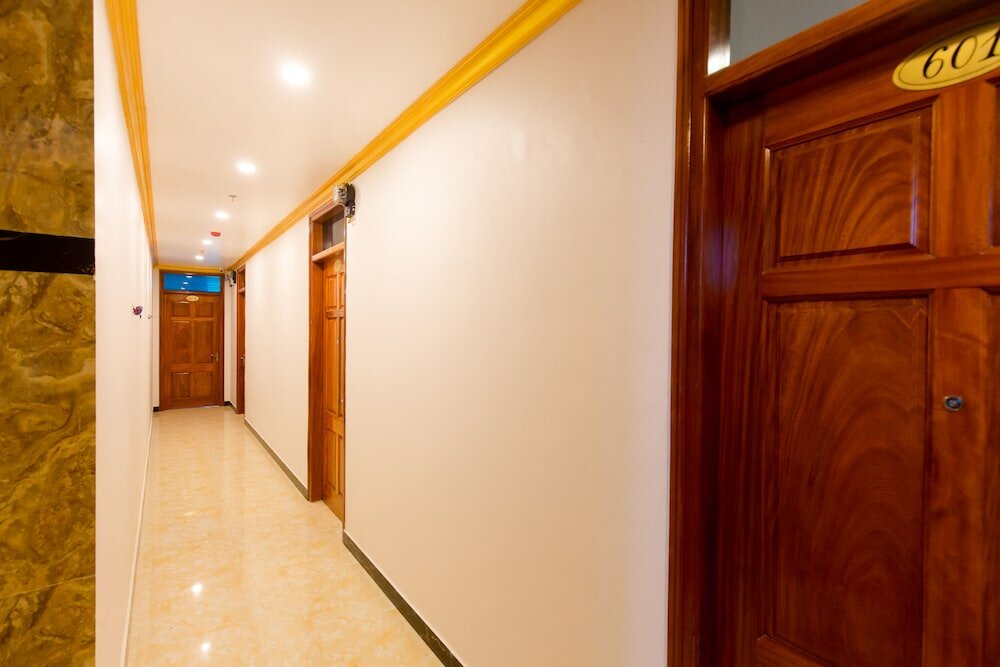 Фото Honeymoon Hotel & Apartment