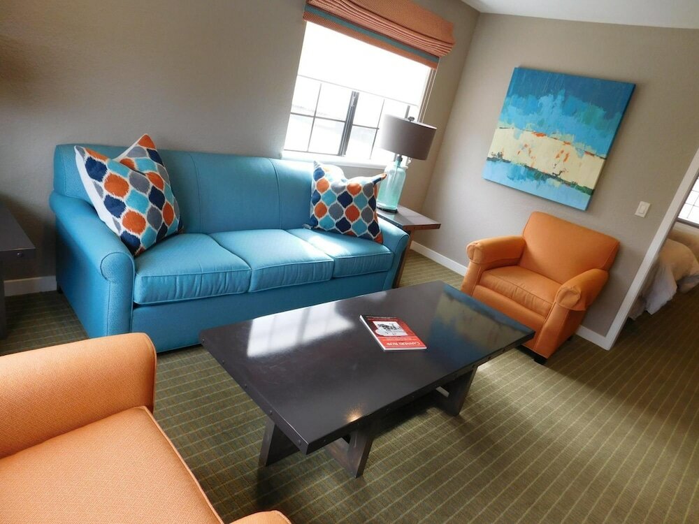 Фото Wave Street Inn