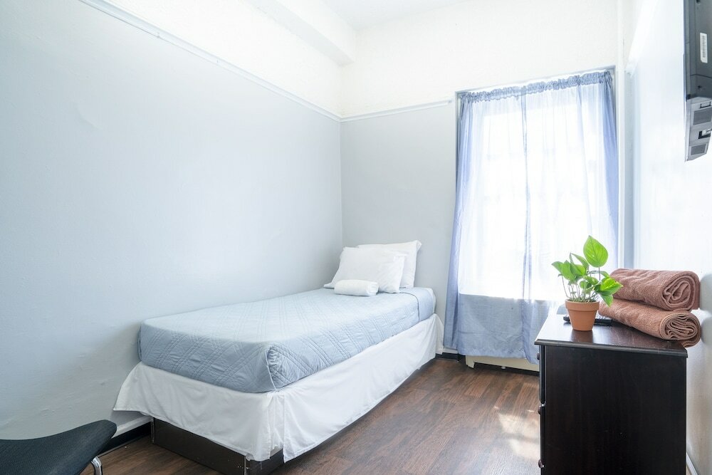 Фото Green Point Ymca - Hostel