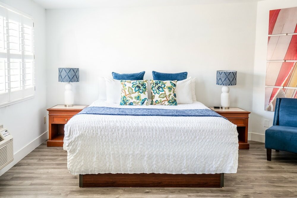 Фото La Avenida Inn