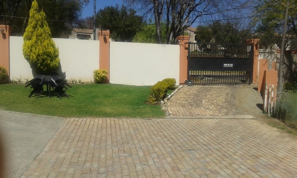 Фото Royal Olympia Lodges and Safaris