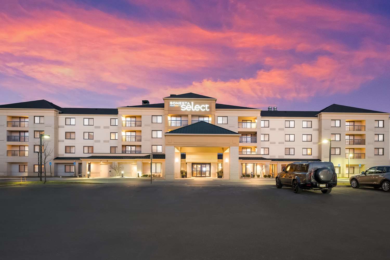 Фото Sonesta Select Detroit Novi