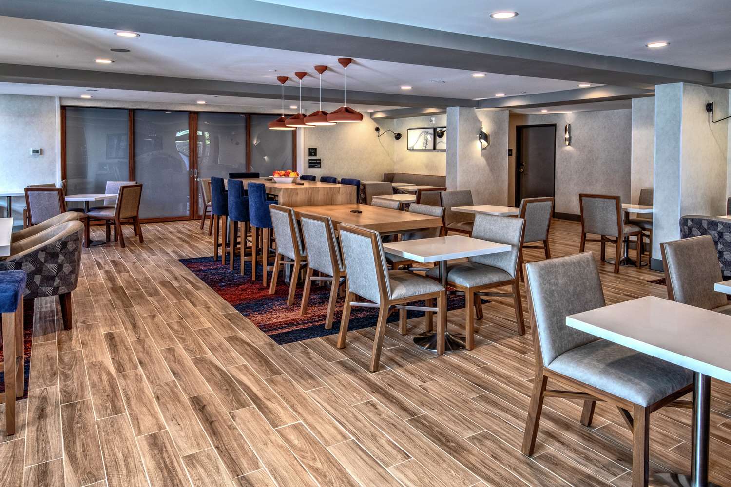 Фото Hampton Inn Vallejo