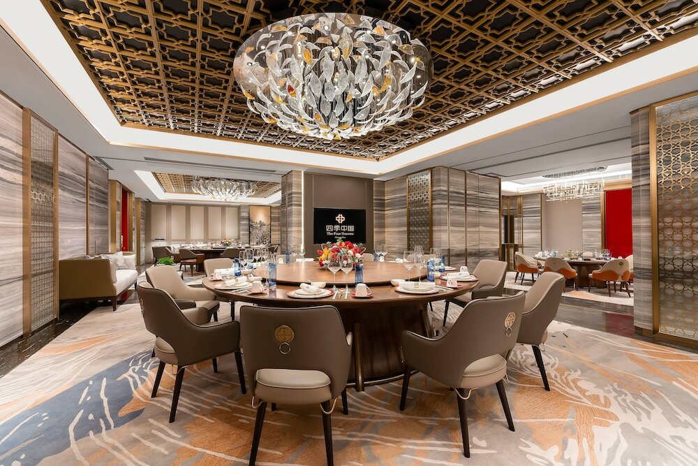 Фото China Hotel