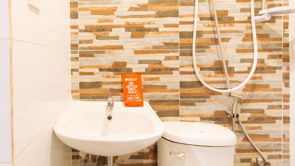 Фото RedDoorz near Quiapo Church Manila