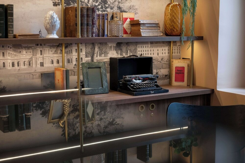 Фото Kyriad Paris 10 - Canal Saint Martin - Republique