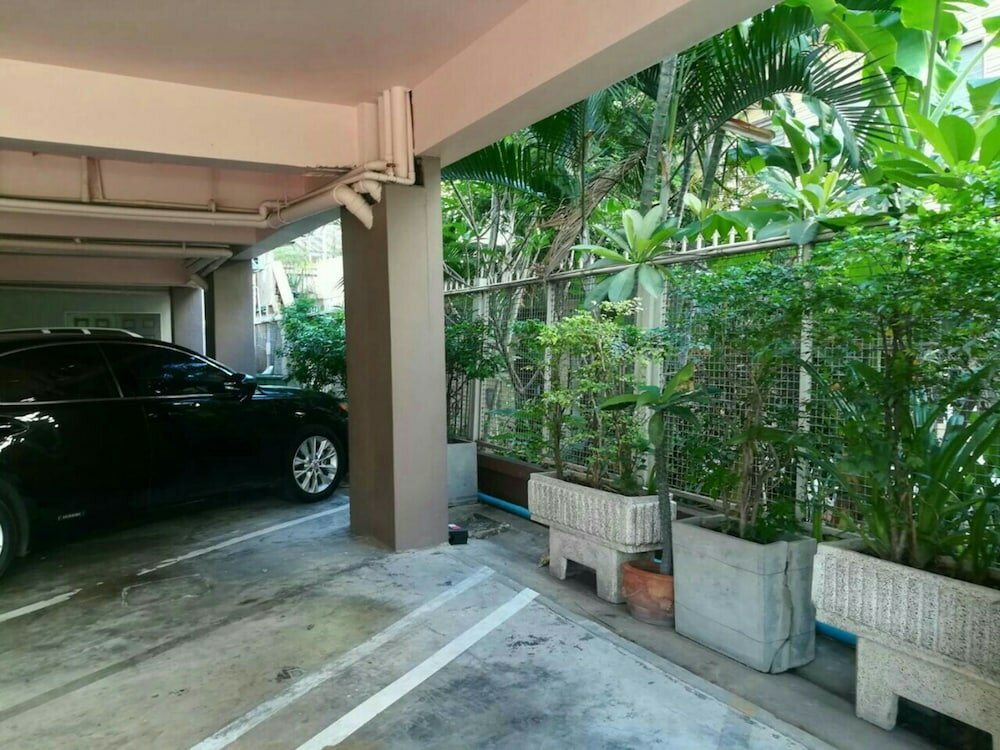 Фото Le Vanvarothai Saladaeng Residence