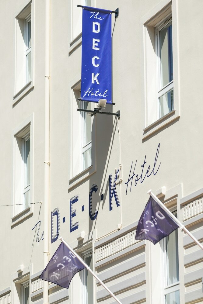 Фото The Deck Hotel by HappyCulture