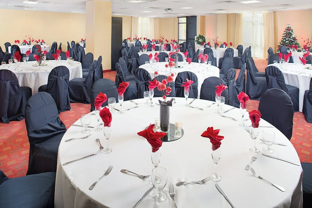 Фото Courtyard by Marriott Sacramento Midtown