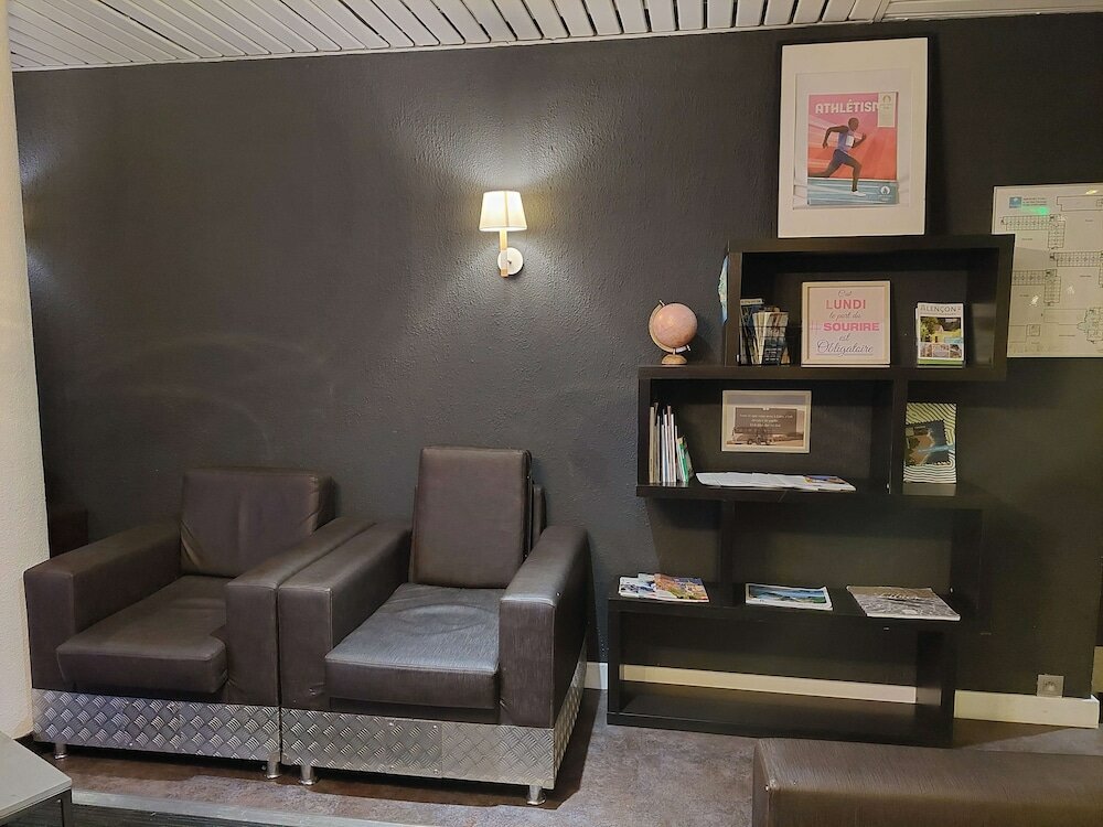 Фото Hotel Kyriad Orly Aéroport Athis Mons