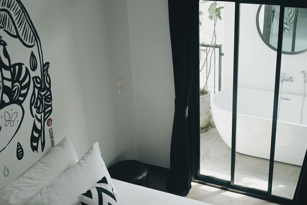 Фото Blu Monkey Hub & Hotel Ranong