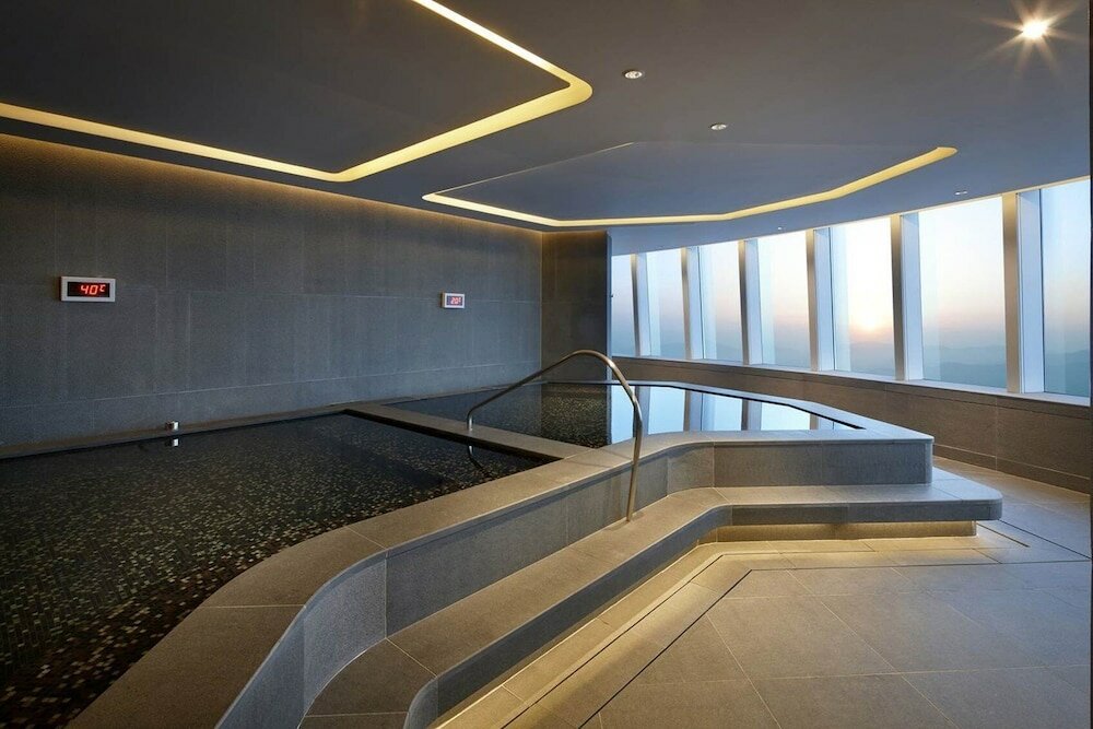 Фото Signiel Seoul