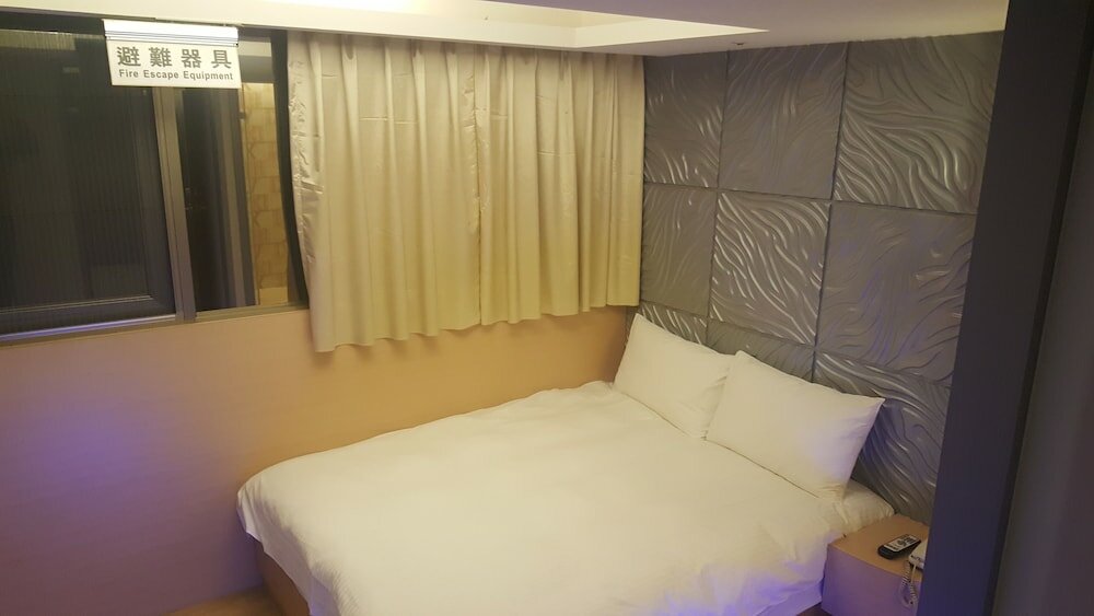 Фото Honey Prince Hotel