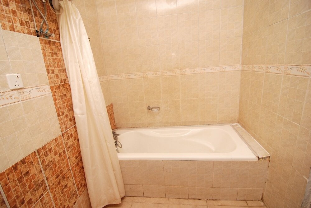 Фото Trafford Hotel