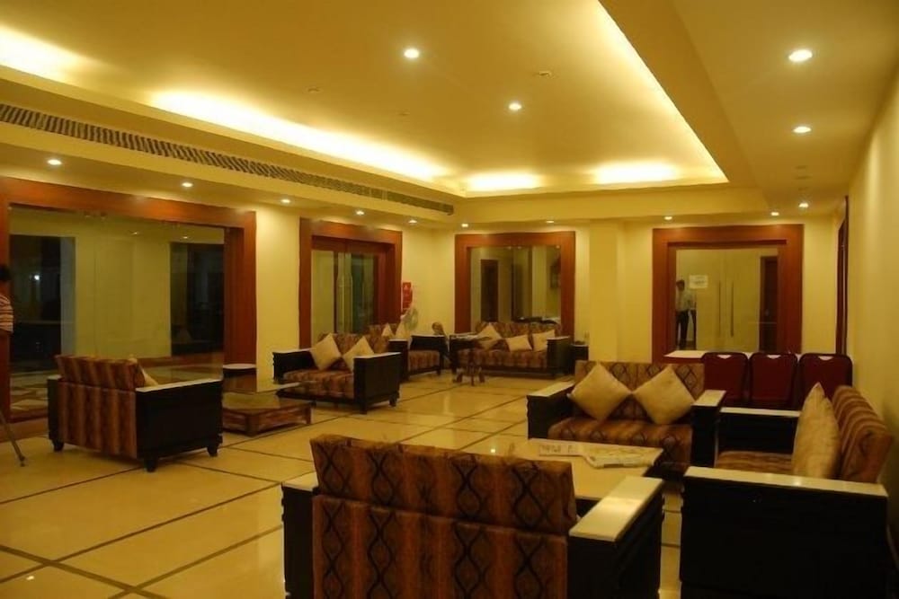 Фото Blue Lily Beach Resort