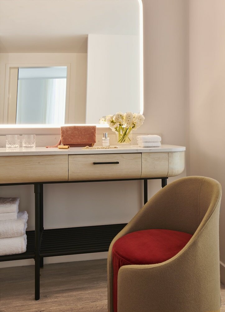 Фото Virgin Hotels New York City