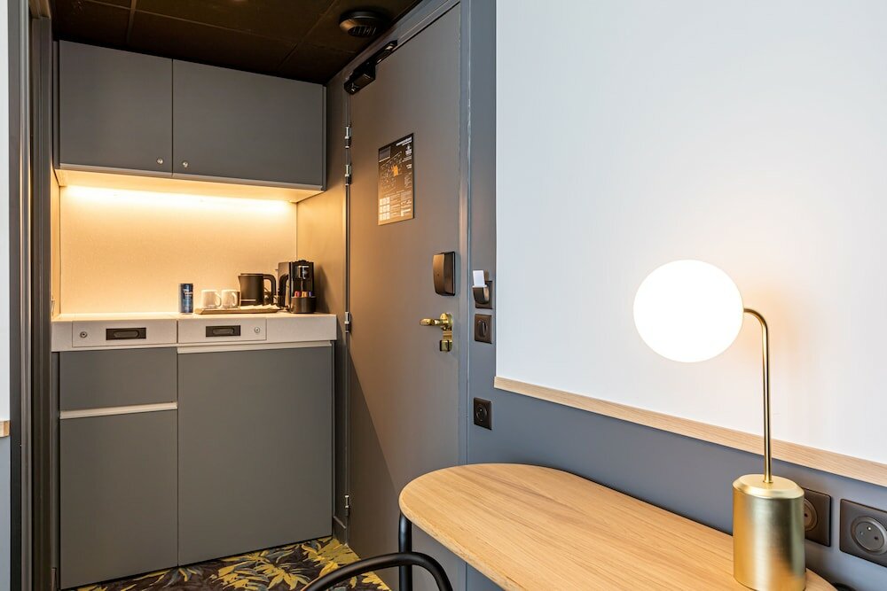 Фото Best Western M Treize Paris Asnieres