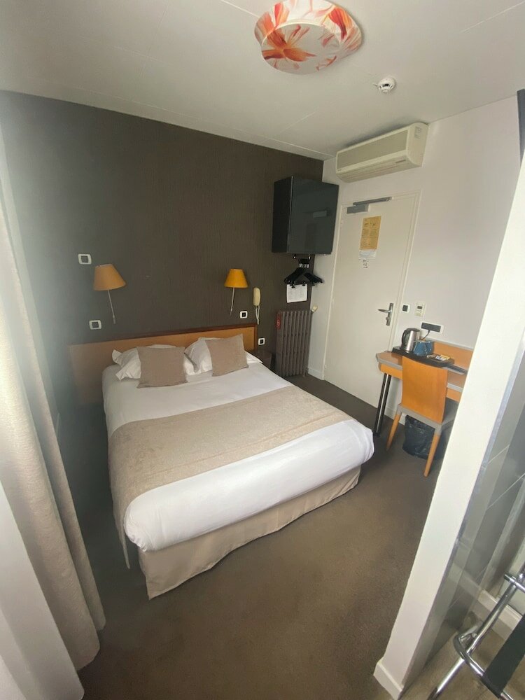 Фото Hotel Des Lices