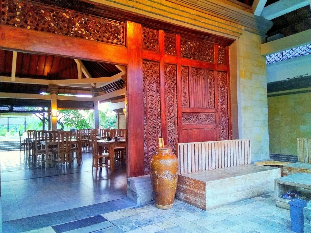 Фото Nipuri Hotel