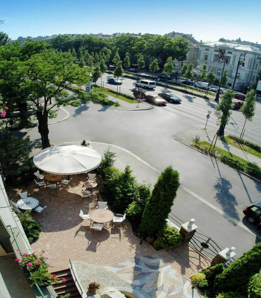 Фото Mamaison Hotel Andrassy Budapest