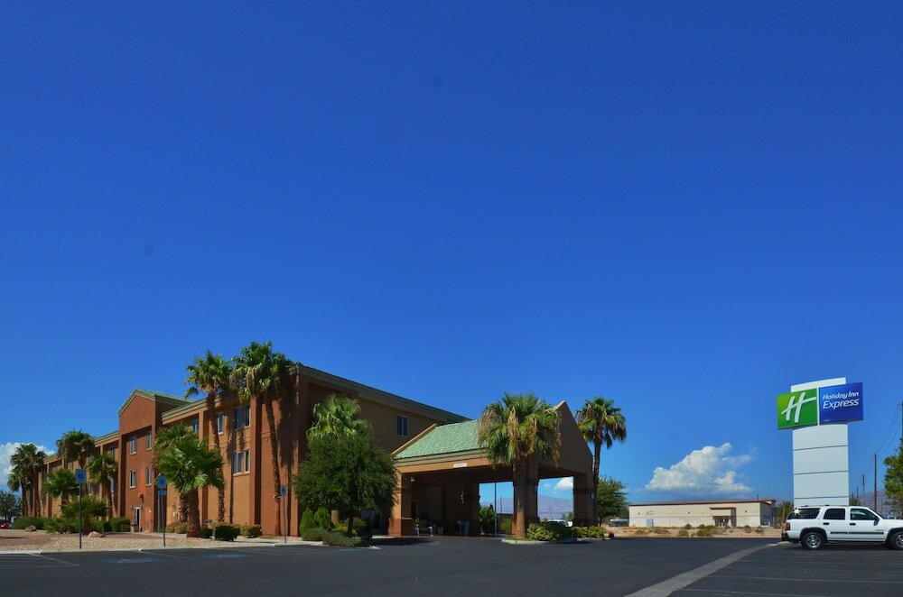 Фото Holiday Inn Express Las Vegas-Nellis, an Ihg Hotel