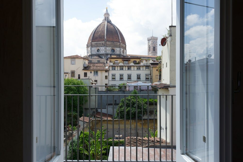 Фото Hotel California