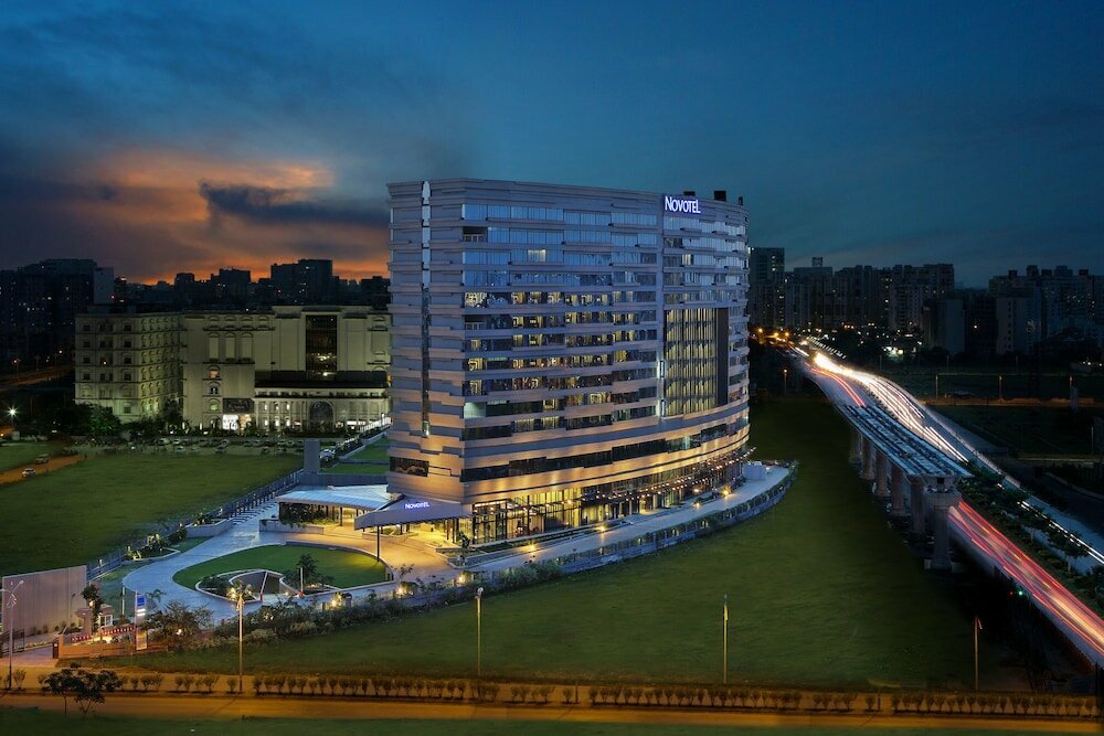 Hotel Novotel Kolkata Hotel & Residences Hotel, Calcutta, photo