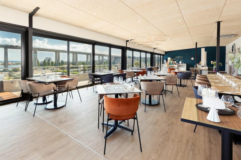 Фото Golden Tulip Martigues Provence