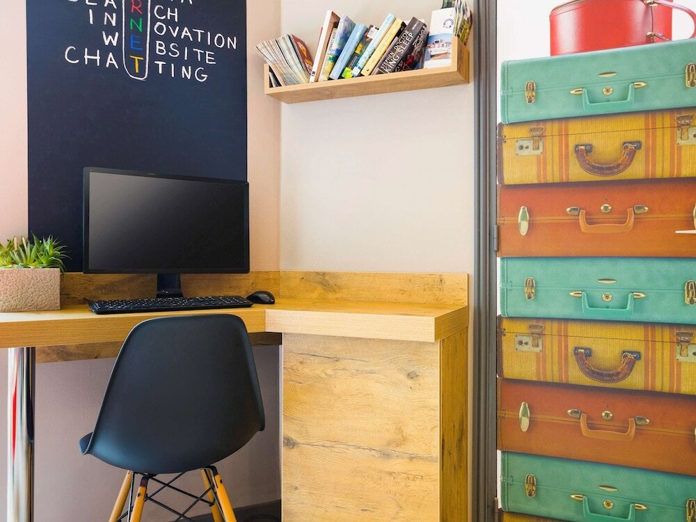 Фото Ibis Bordeaux Centre Gare Saint-Jean Euratlantique