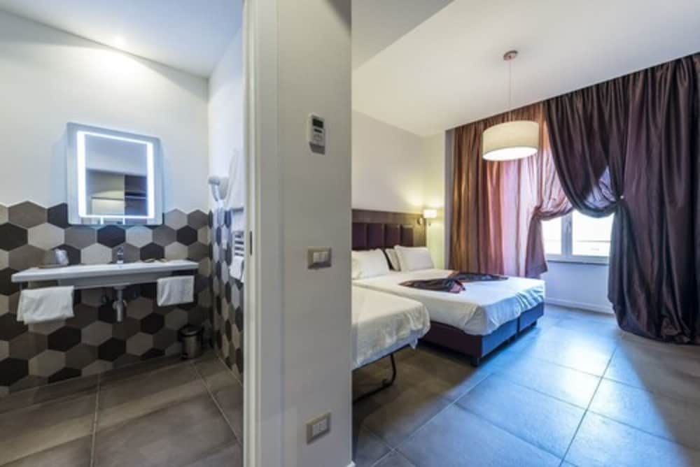 Фото Hotel California