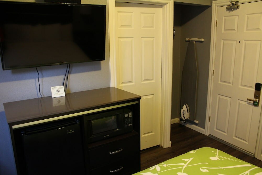 Фото Layne Hotel