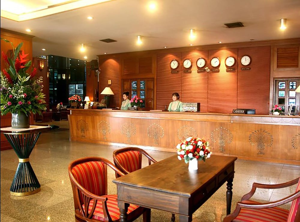 Фото Royal Lanna Hotel