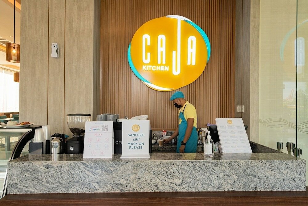 Фото Bayfront Hotel Cebu - North Reclamation