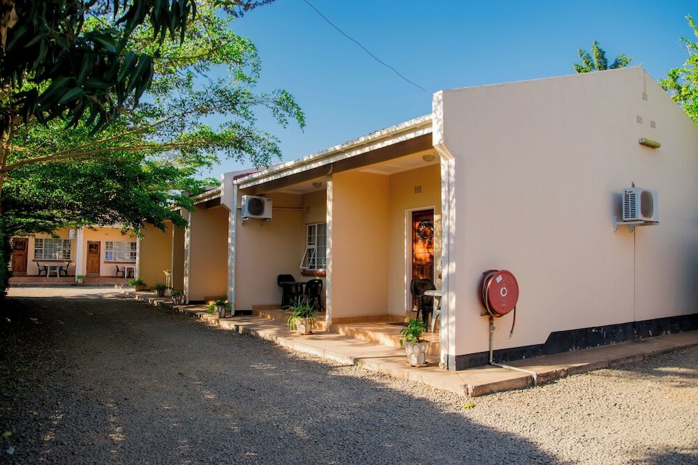 Фото Mosi-O-Tunya Executive Lodge