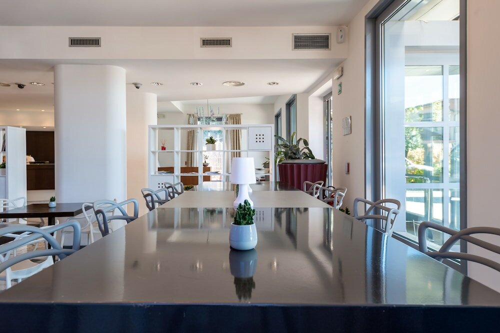 Фото First Hotel Malpensa