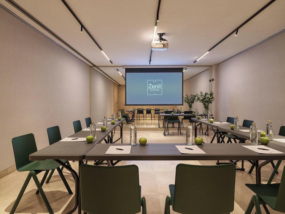 Фото Zenit Coruna