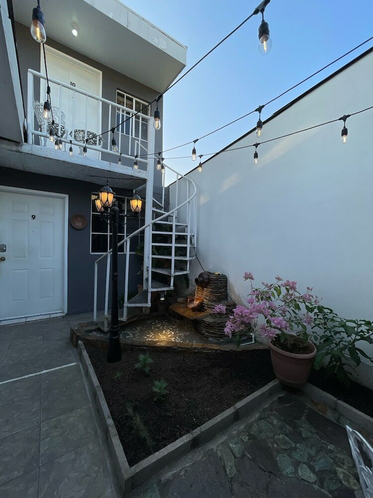 Фото Hotel Tazumal House