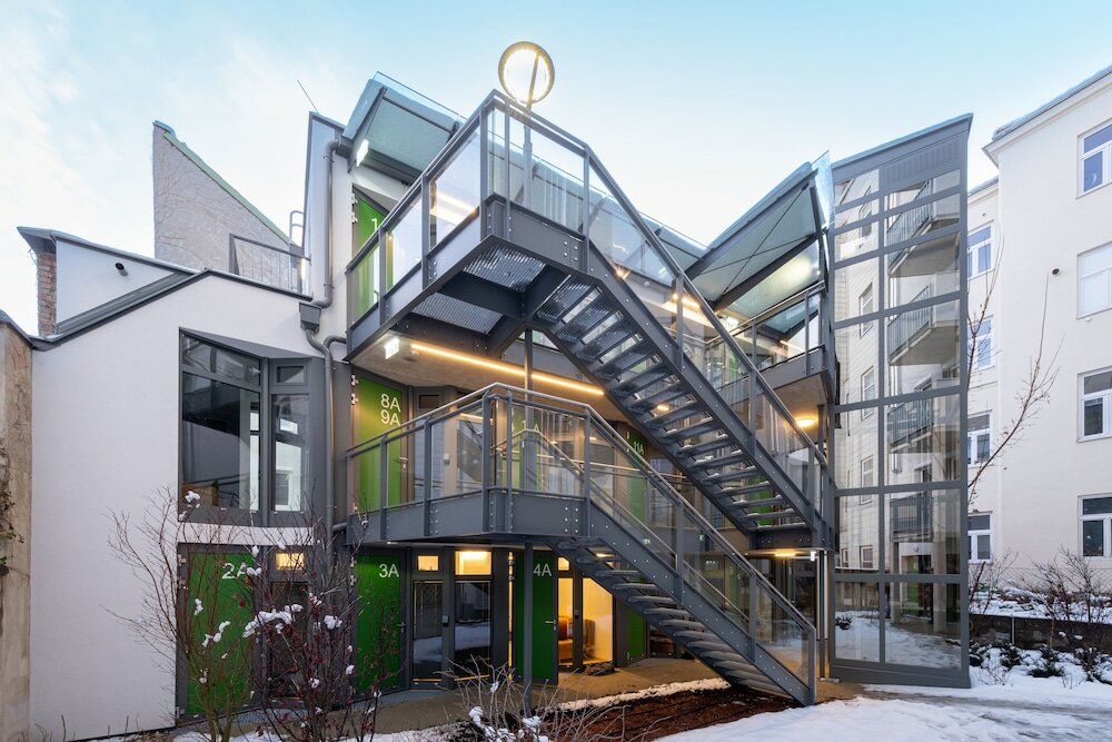 Фото отеля 2