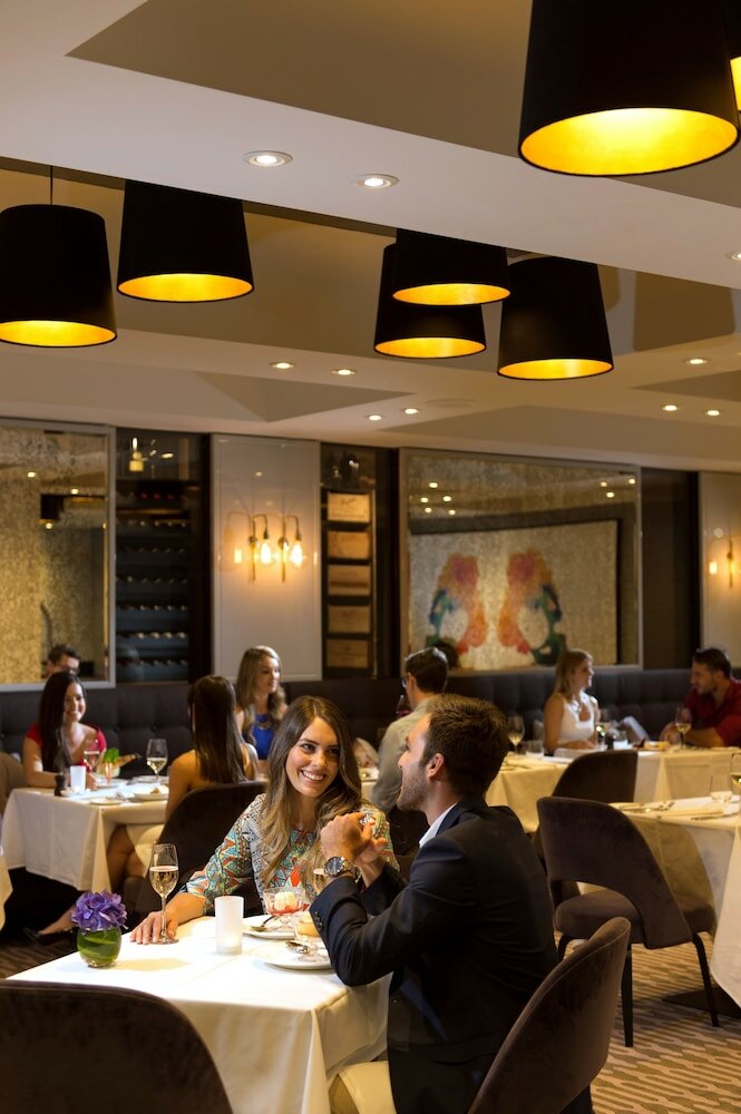 Фото Mayfair Hotel