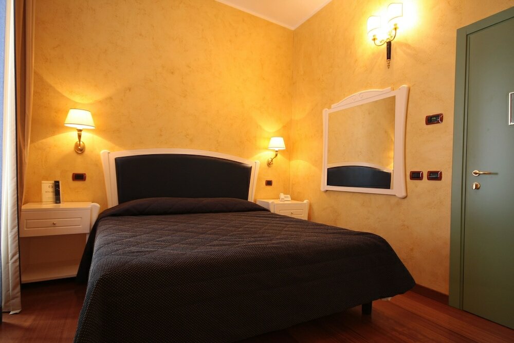 Фото Hotel Rojan