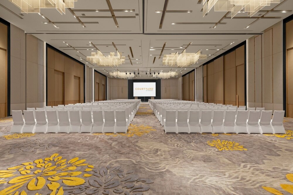 Фото Courtyard by Marriott Bangkok Suvarnabhumi Airport